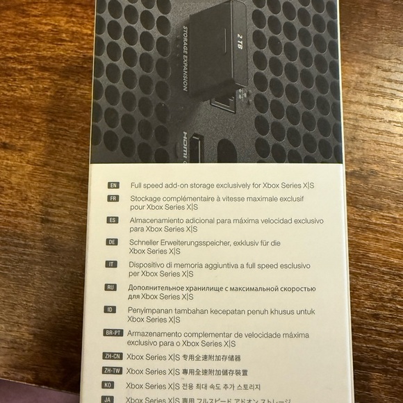 Seagate Xbox Series X|S Storage Expansion Card 2TB - Picture 3 of 8